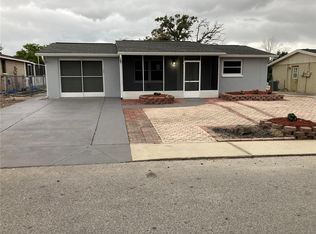 9711 Gray Fox Ln, Port Richey, FL 34668