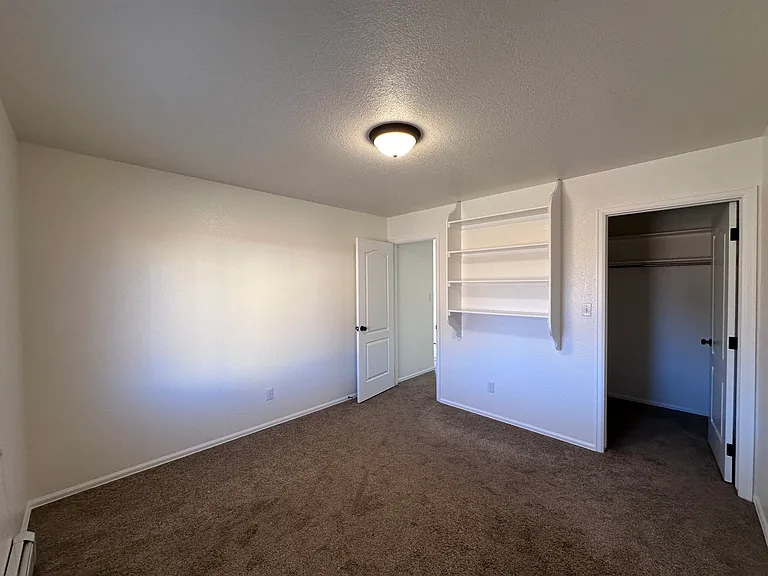 3043 1/2 Regal Ct — Photo 25