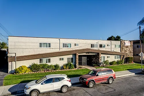 Walker Apartments Photo 1