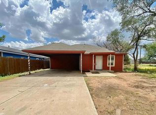 2913 Bates St, Lubbock, TX 79415