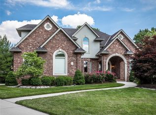 10 Whitechapel Ct, Glen Carbon, IL