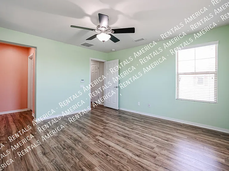 2127 W Monte Cristo Ave — Photo 28