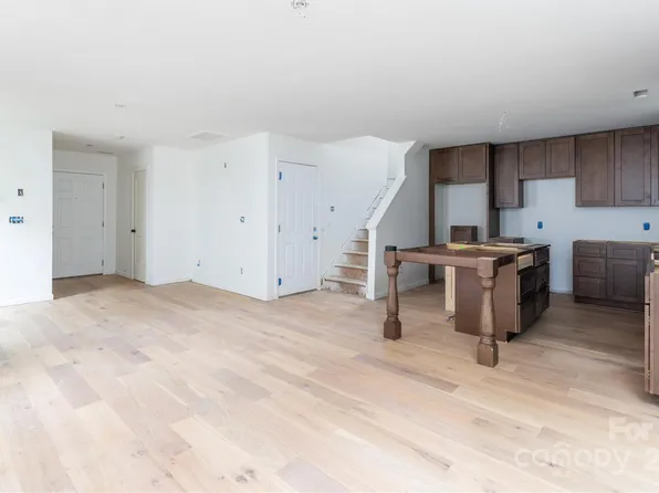 5208 Elizabeth Rd, Charlotte, NC 28269