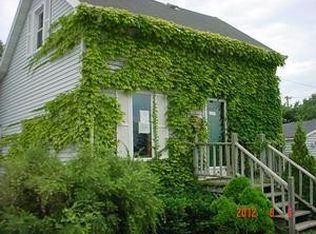 520 Navarino St, Algoma, WI 54201
