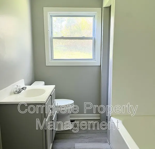 2432 Ishkooda Rd SW — Photo 10