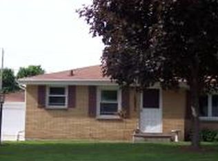 1551 Forest Gln, Green Bay, WI 54304
