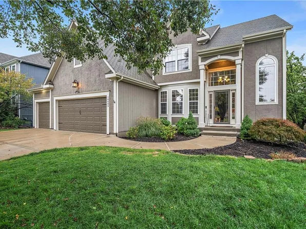14405 Goddard St, Overland Park, KS 66221