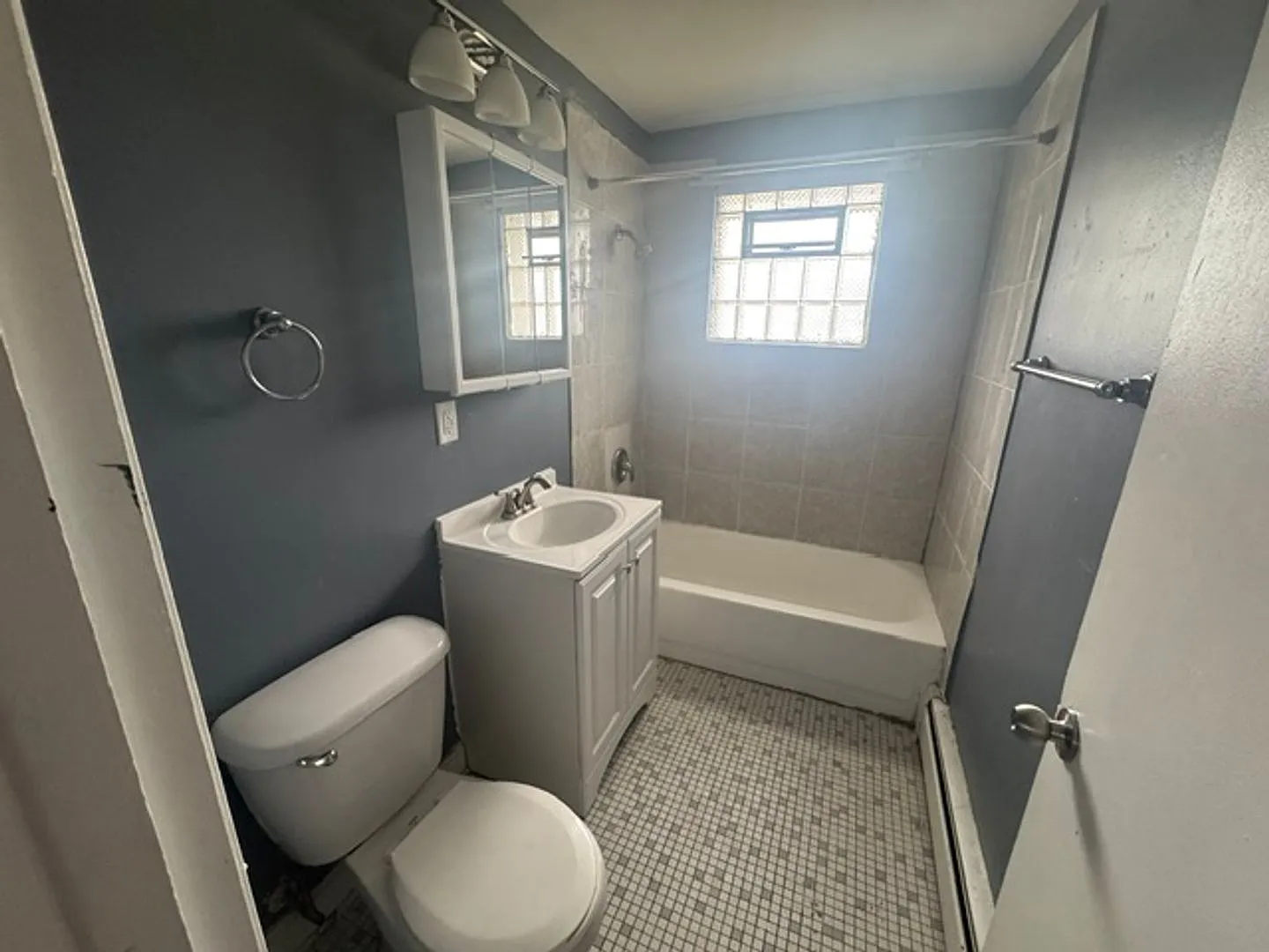 14642 Keystone Ave — Photo 2