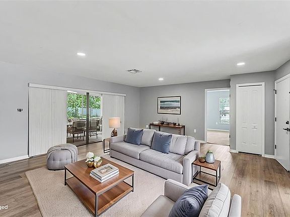 5th image of 717 WOODHILL DRIVE