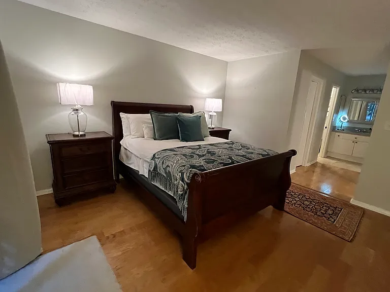 1400 Summit North Dr NE — Photo 12