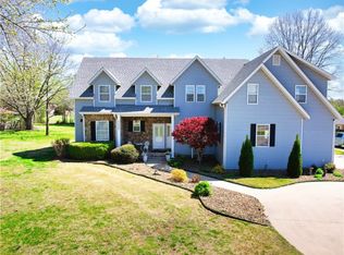 2235 S Dixieland Rd, Rogers, AR 72758