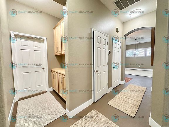 5th image of 1405 Bronze Canyon Dr