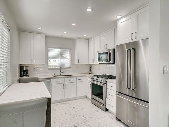 5th image of 1008 4th St