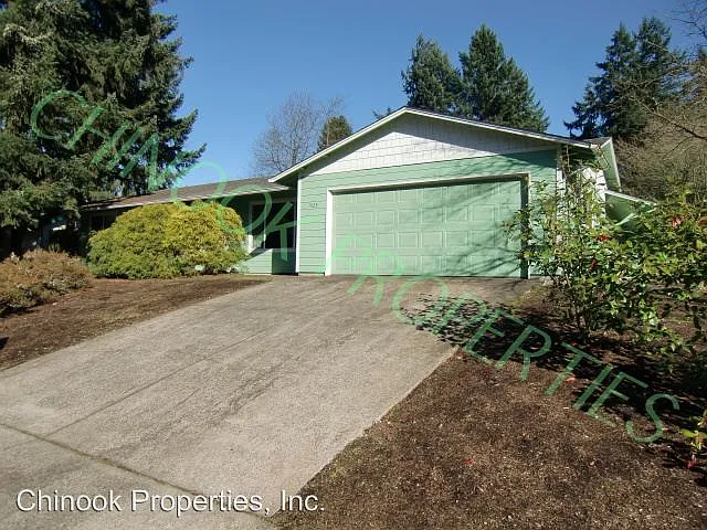 1525 Chasa St photo 1
