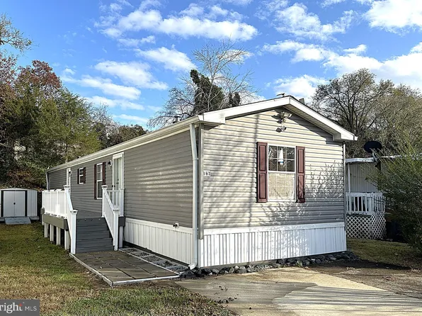 126 Main St, Lothian, MD 20711