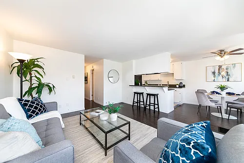 1720 Ardmore Ave #212 Photo 1