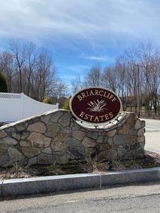 10 Victoria Dr Unit 10, Rochdale, MA, 01542