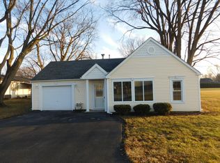108 W Arnold St, Sandwich, IL 60548