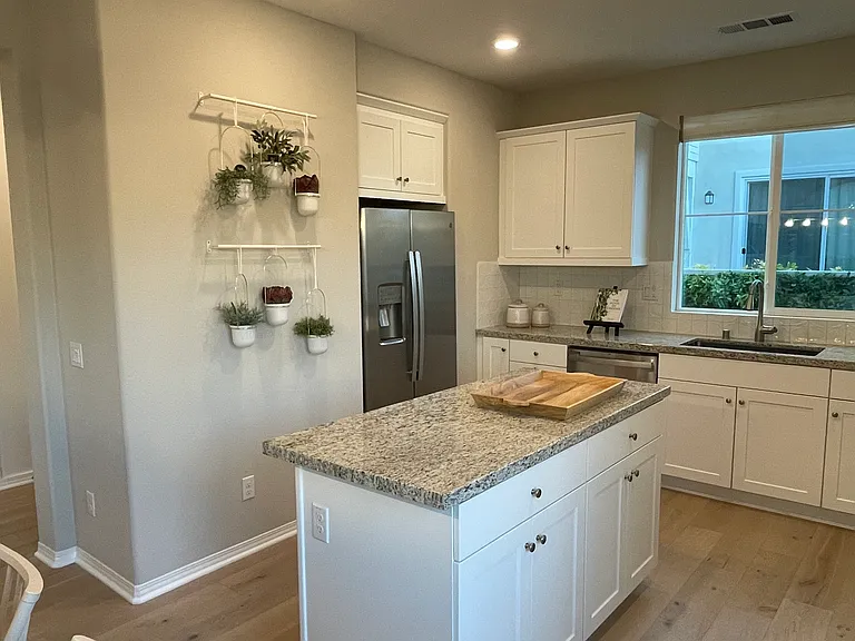 16416 Trailblazer Ave — Photo 3