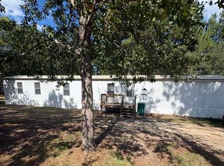 32601 Hillcreek Rd, Wagram, NC 28396