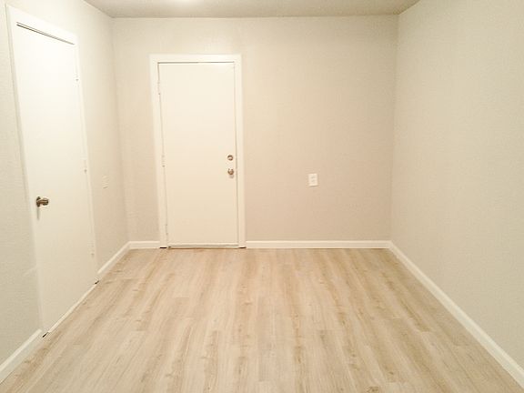 3rd image of 7106 Sears Ter