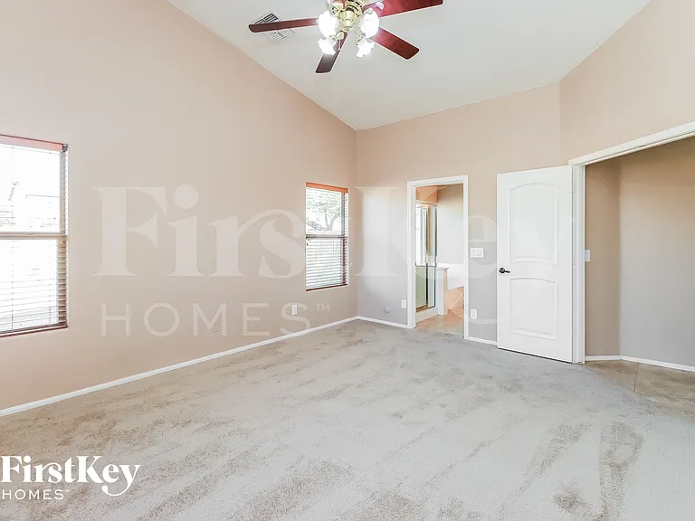 4270 E Amarillo Dr — Photo 8
