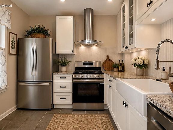 3rd image of 1212 Highland AVENUE