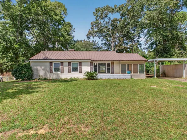 1525 Wyman St NE, Aiken, SC 29801