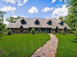 10709 Walnut Valley Rd, Rogers, AR 72756