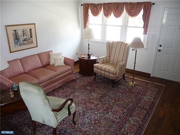 4th image of 1026 Wagoner Dr