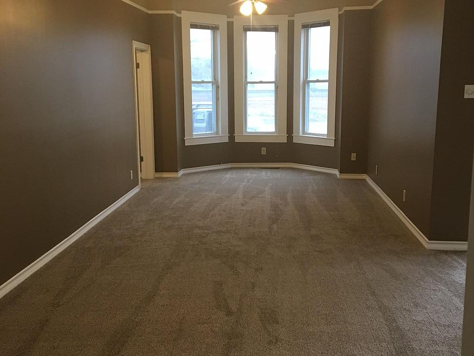 2nd image of 128 3rd St
