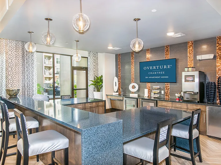 Nosh - Coffee Bar & Bistro