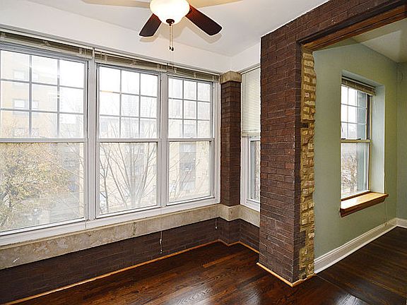 3rd image of 6164 N Winthrop Ave #4N
