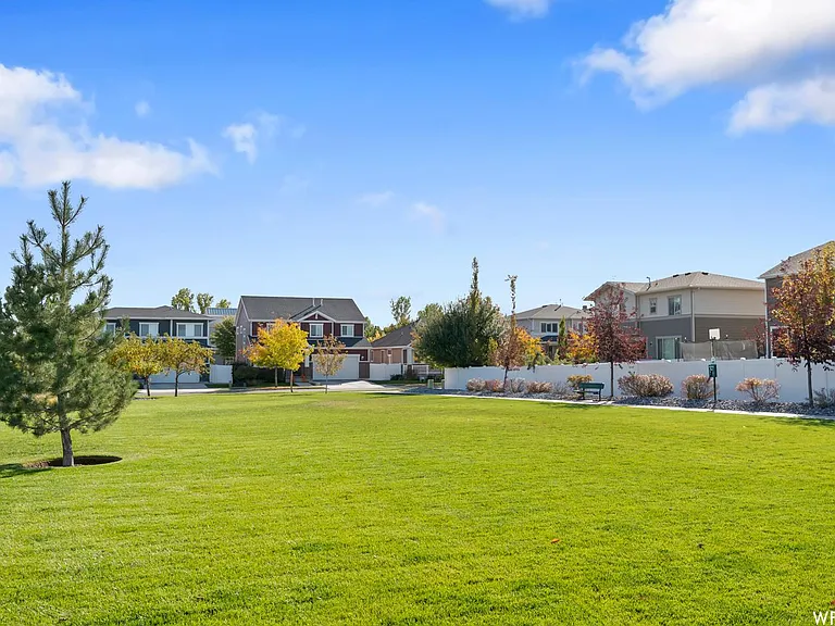 1752 W Pirgos Ln — Photo 23