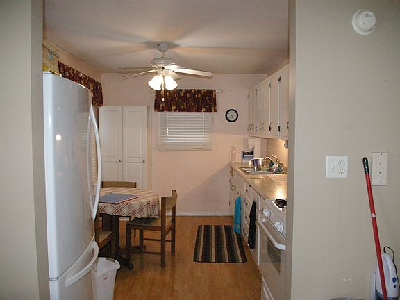 5th image of 364 Lakewood Dr