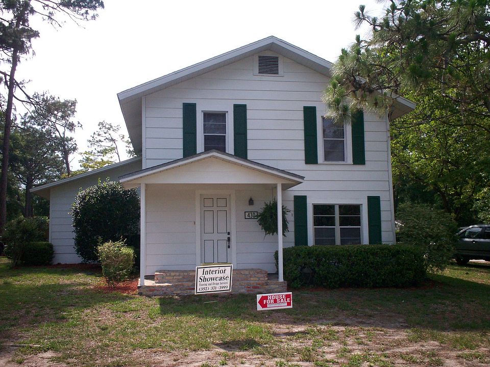 Front entrance from the road