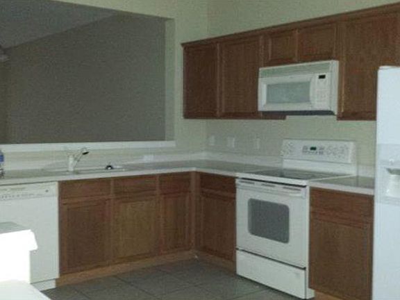 2nd image of 3393 Shallot Dr