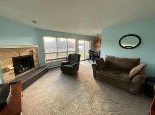 9353 Blackberry St APT 4, Anchorage, AK 99502