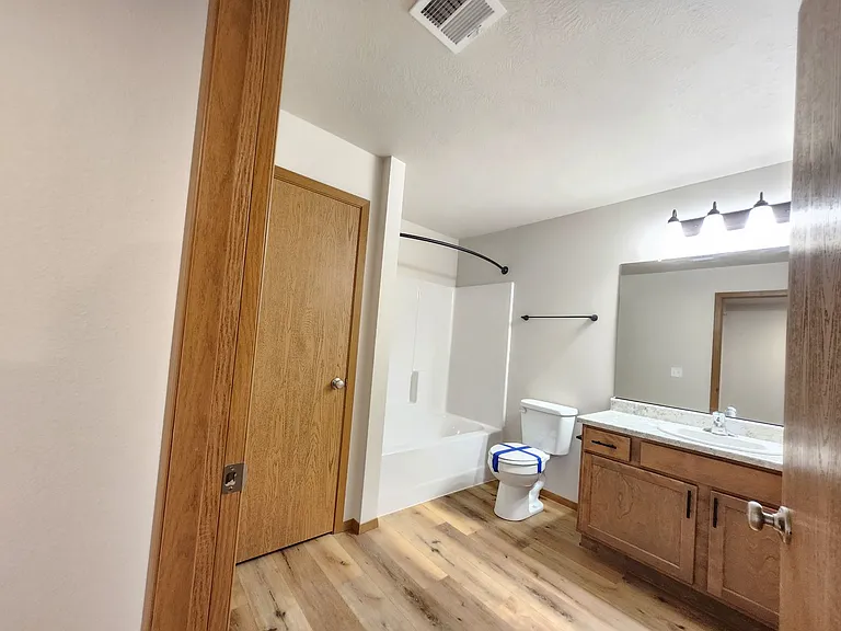 Home - Field Apartments I — Photo 174