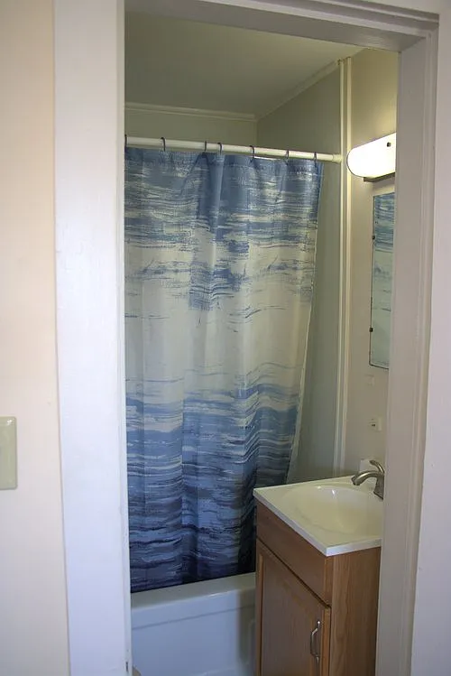 Studio, 200 sqft, $950 — Photo 3