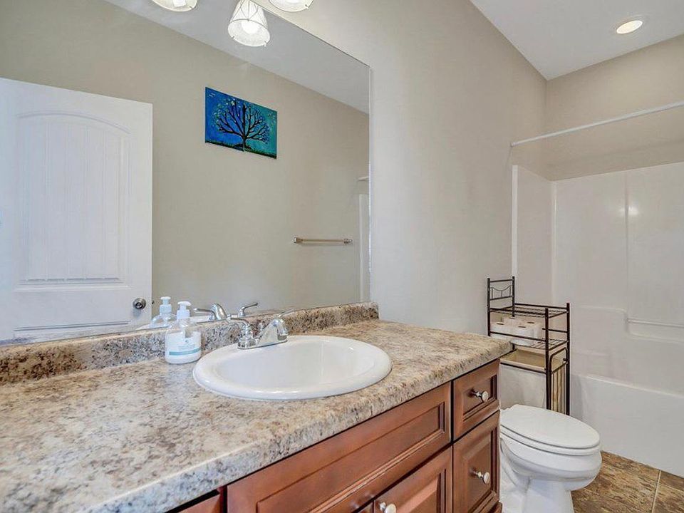 935 Oak Crest Dr, Hinesville, GA 31313 Zillow