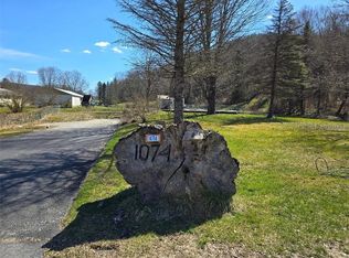 1074 W Dover Rd, Pawling, NY 12564