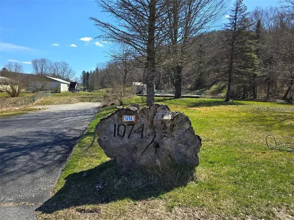 1074 W Dover Road, Pawling, NY 12564
