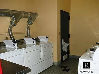 Rented by R New York