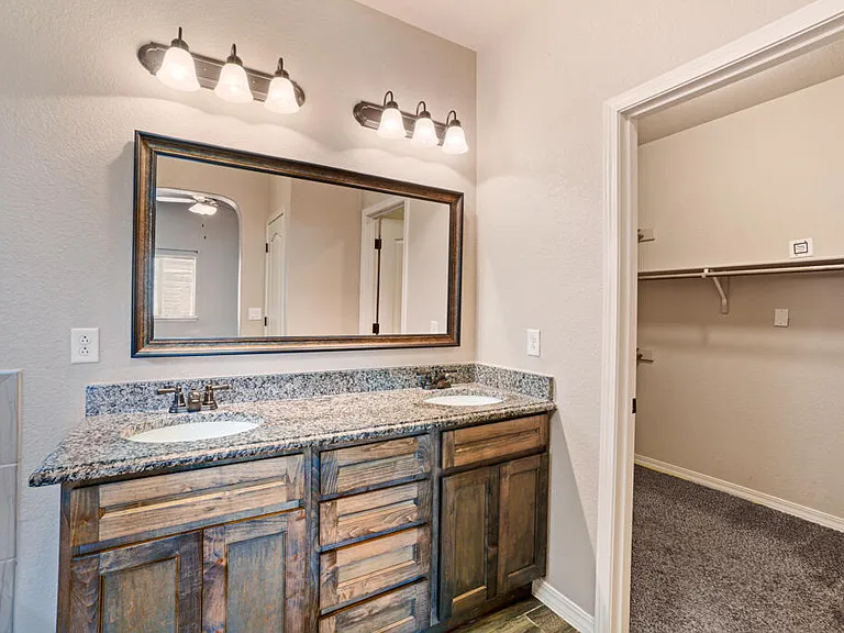 852 Lemington St — Photo 20