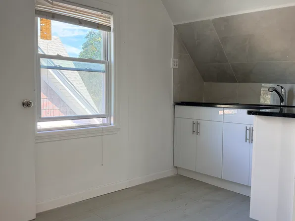 9324 85th Rd Floor 3, Woodhaven, NY 11421