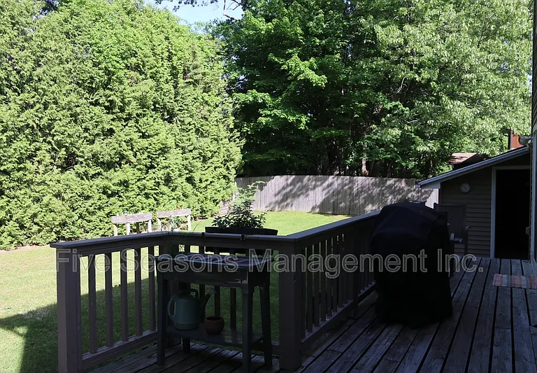 70 Pleasant Ave — Photo 5