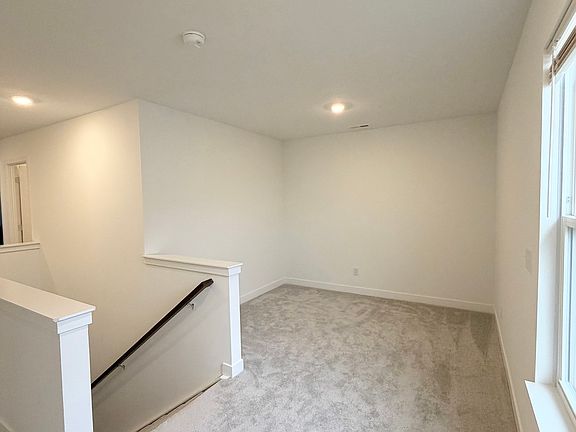 5th image of 1560 Covington Blvd