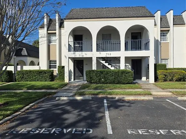 712 Oakgrove Dr APT 230, Brandon, FL 33510