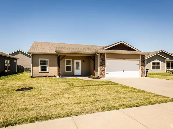 3324 Half Full Dr, Manhattan, KS 66502